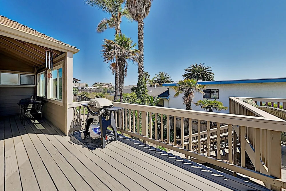 Ocean-View Retreat: Deck & Game Room, Near Beach! home