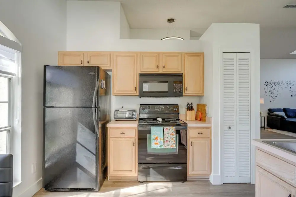 6 Mi to Disney World: Home w/ Large Yard!