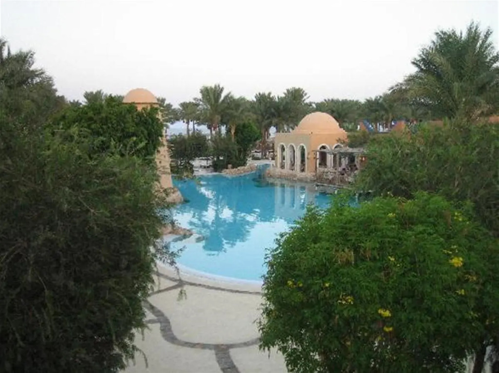 Grand Makadi Couples and Families Only