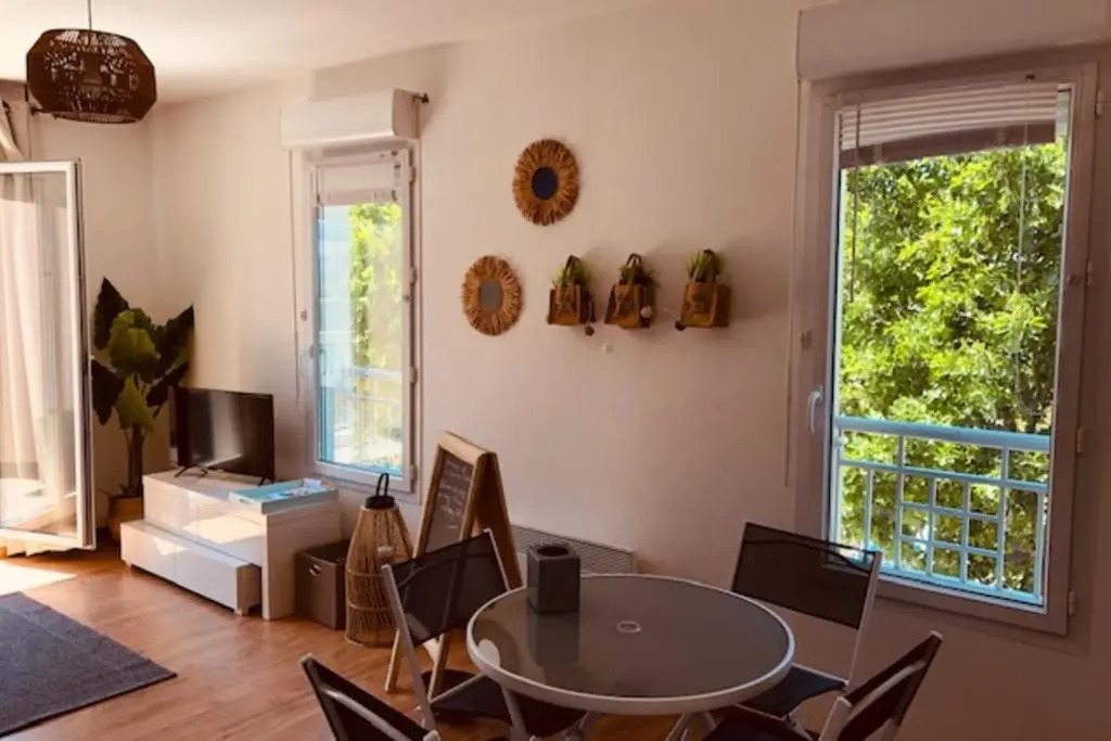 Cosy Studio Balcon Tennis Swiminng Pool