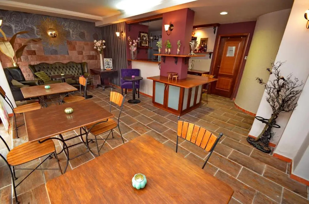 Hotel Meduza