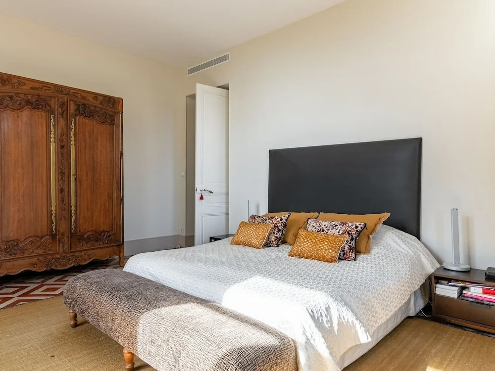 Premium Holiday Home in Cannes la Bocca With Swimming Pool