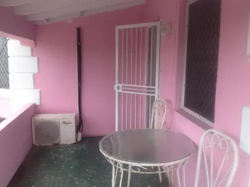 Da Pink and White Castle 2