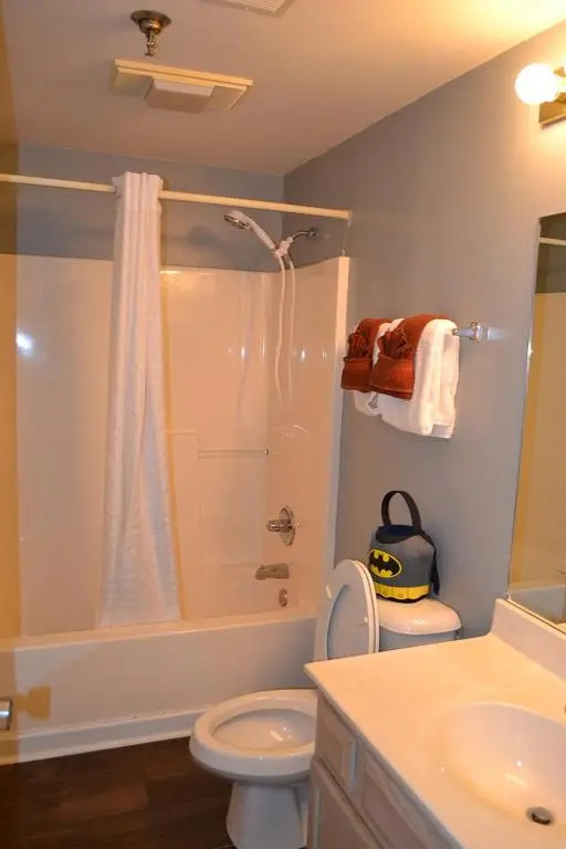 River Place Condos 610 3BD