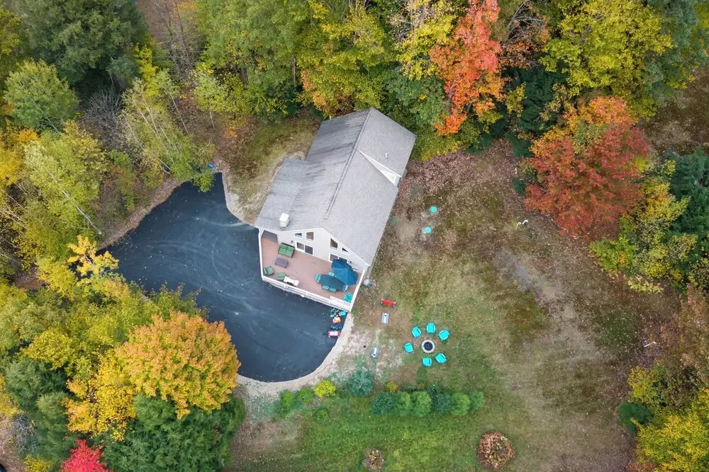 Family Ski Getaway w/ Hot Tub, Near Cranmore!
