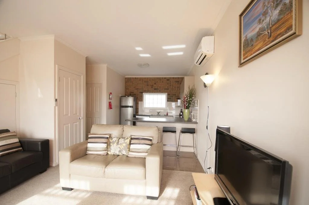 Yarra Glen Racecourse Apartments