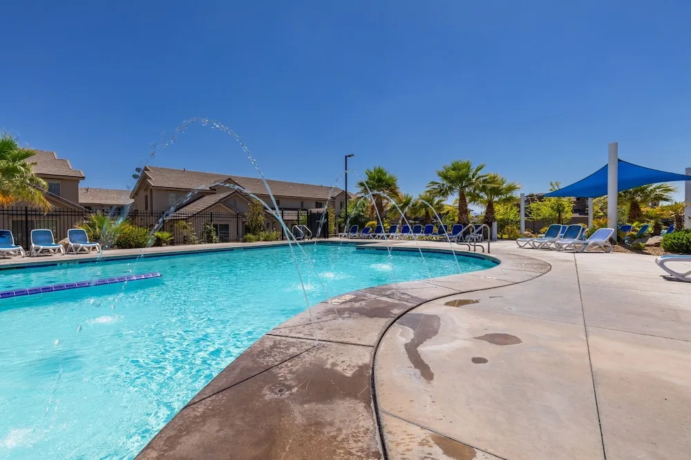 Sun Villa 3 Bedroom Townhouse