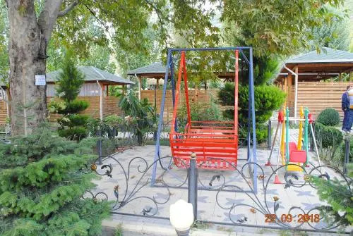 Khan Chinar