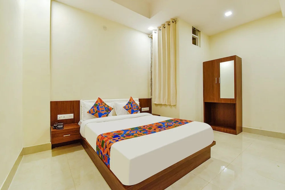 FabHotel Diamond I