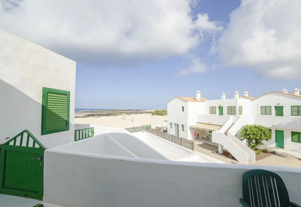 GuestReady - Cosy Retreat with Balcony near Beach