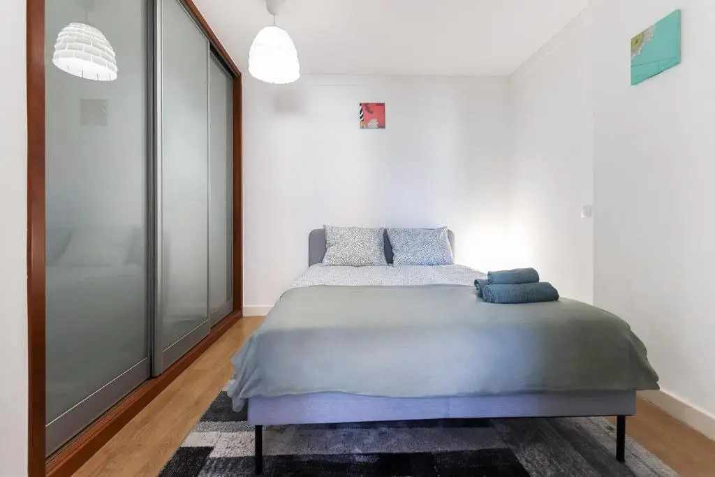 Lisbon Flower 360º - Your Lovely Flat with Pool and Parking