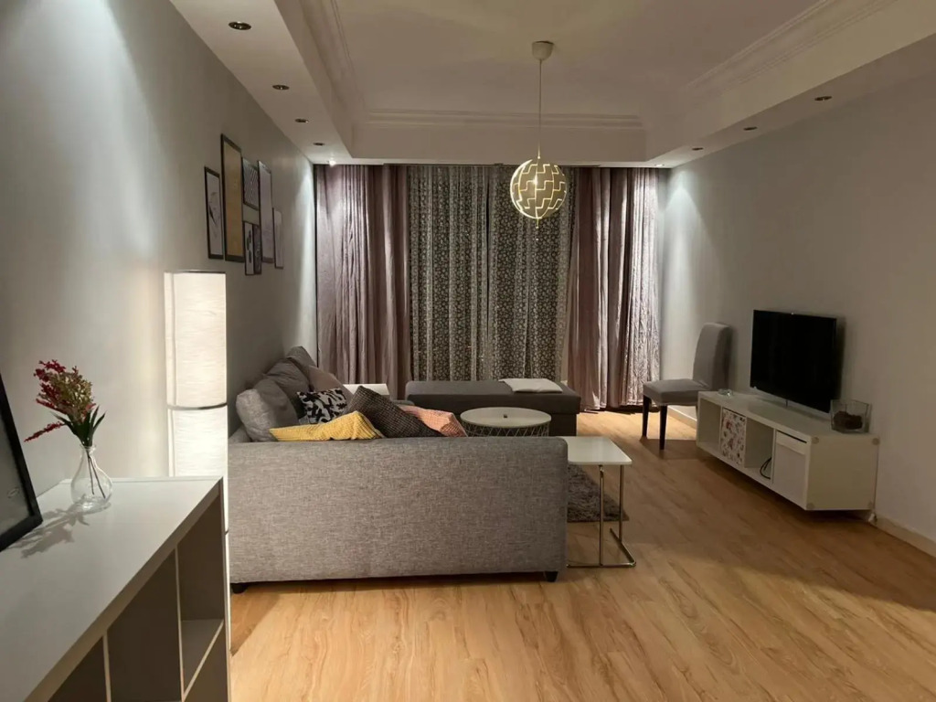Lovely 2 bedroom nice view and a quiet area