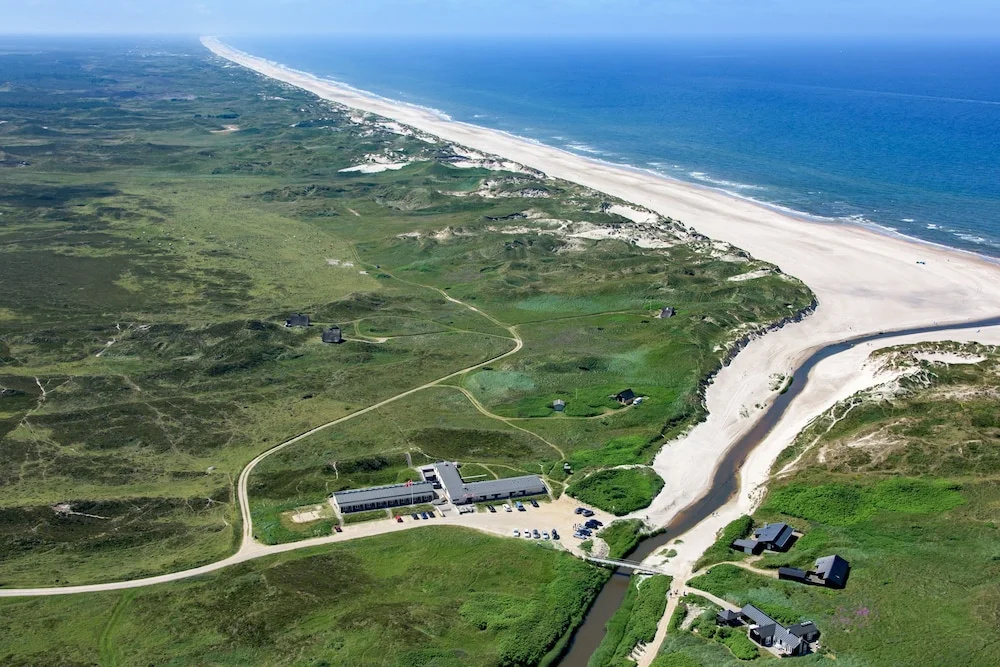 Henne Mølle Å Badehotel