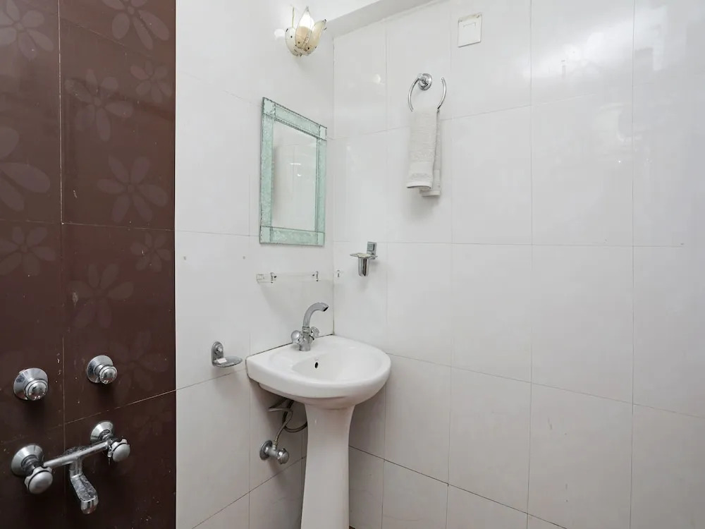 OYO 13156 Home 3BHK Valley View Ayarpatta