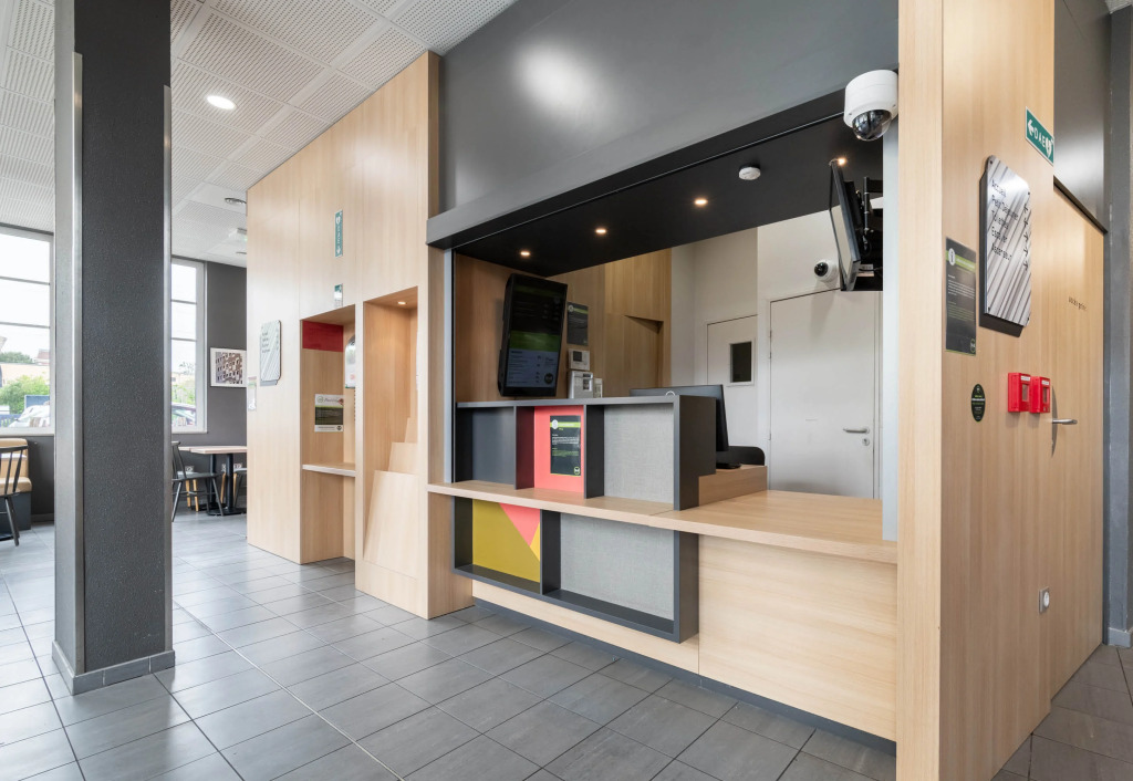 B&B HOTEL Lille Roubaix Centre Grand-Place