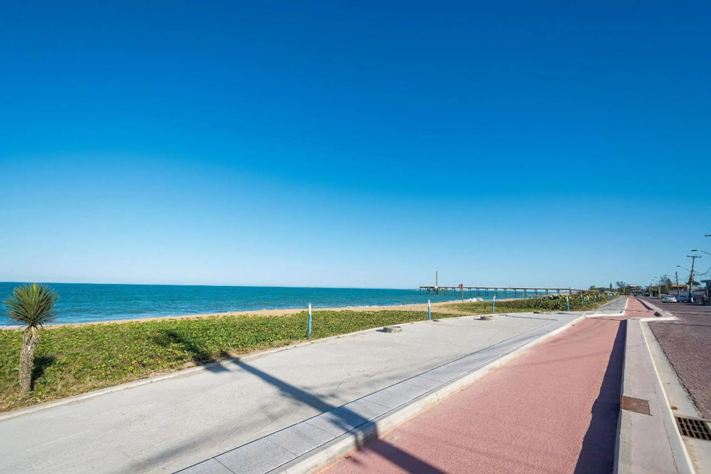 Apto alto padrão 200 m da praia de Costazul - WIFI 200MB - Piscina - Área kids - Netflix - 3 Quartos - Garagem - Cozinha equipada - Churrasqueira - Portaria 24h