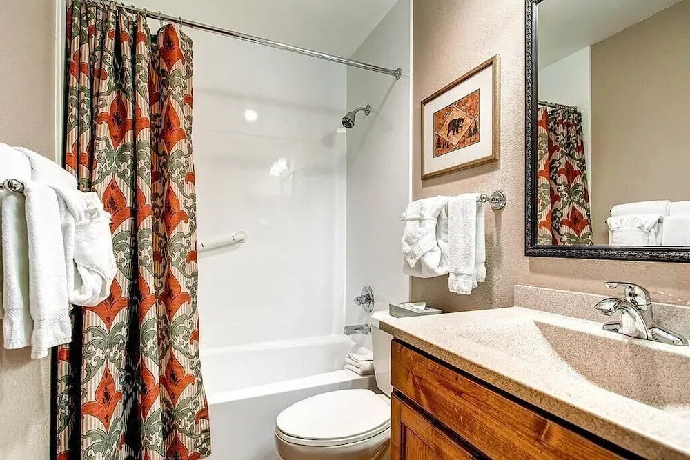 GetAways at Falcon Point Resort
