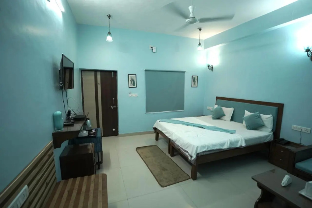 Devendragarh - A Boutique Lake Facing Guest House On Lake Fateh Sagar