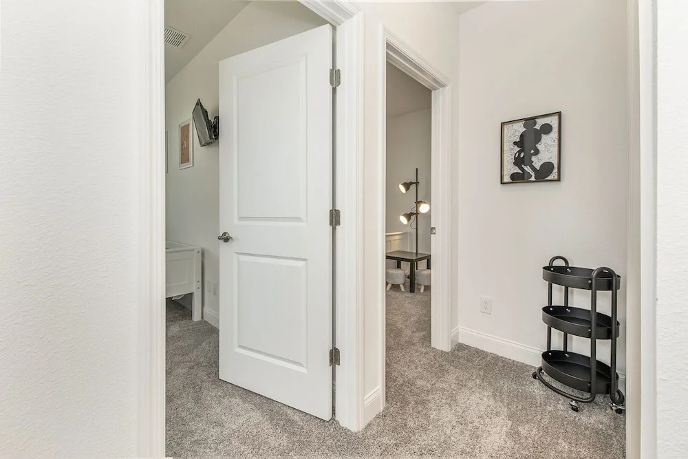 Amazing New 5 Bedroom 4.5 Bathroom Townhome with Private Pool