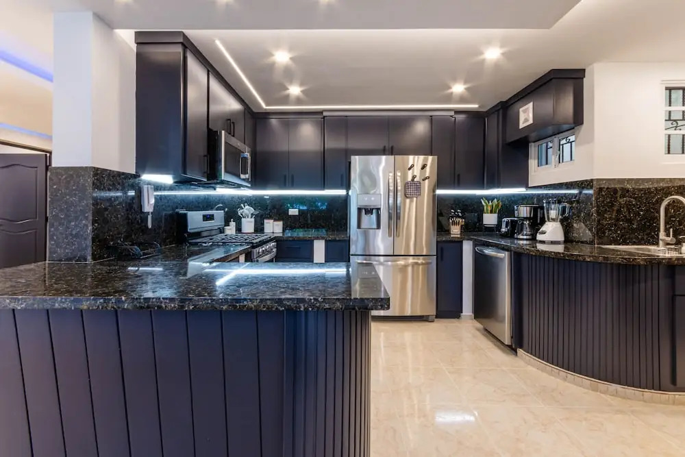 Unique & Spacious 2bdrs Luxury Condo