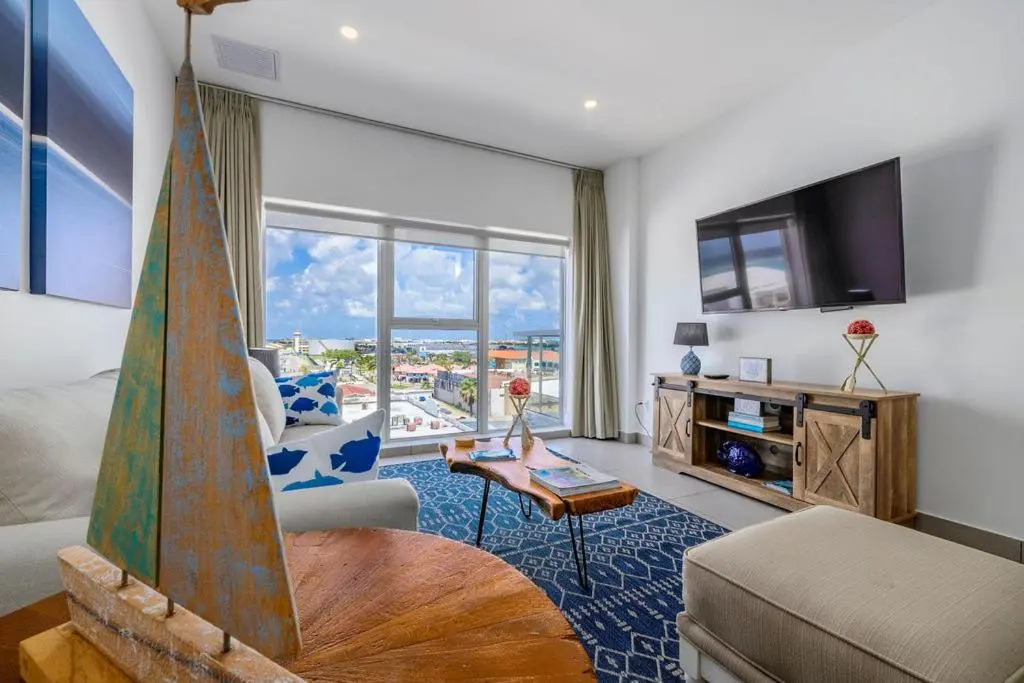 HH-2BStd614 - All shades of Blue OCEANFRONT luxury condo,