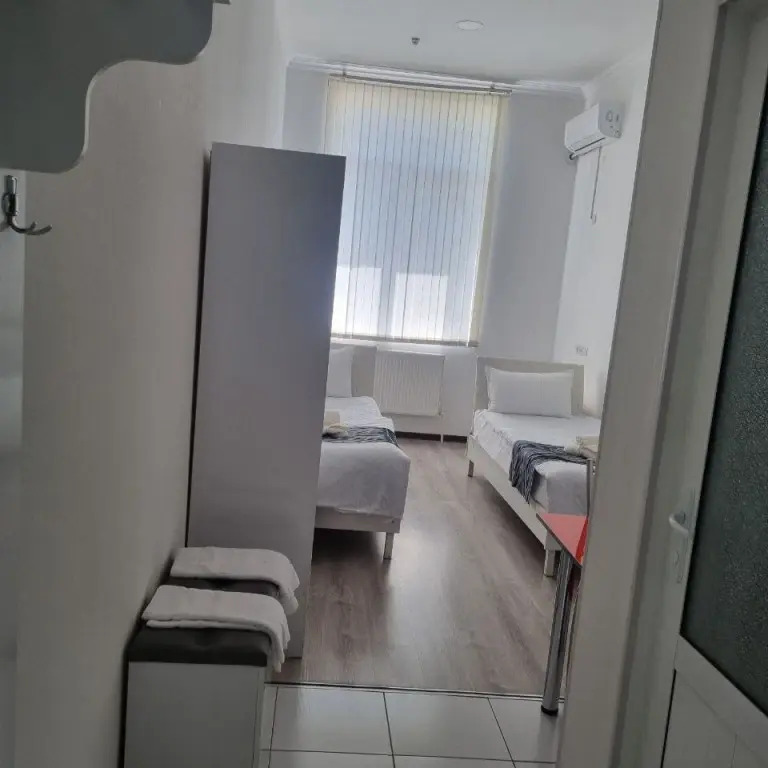 Chevrolet Hotel (Шевролет)