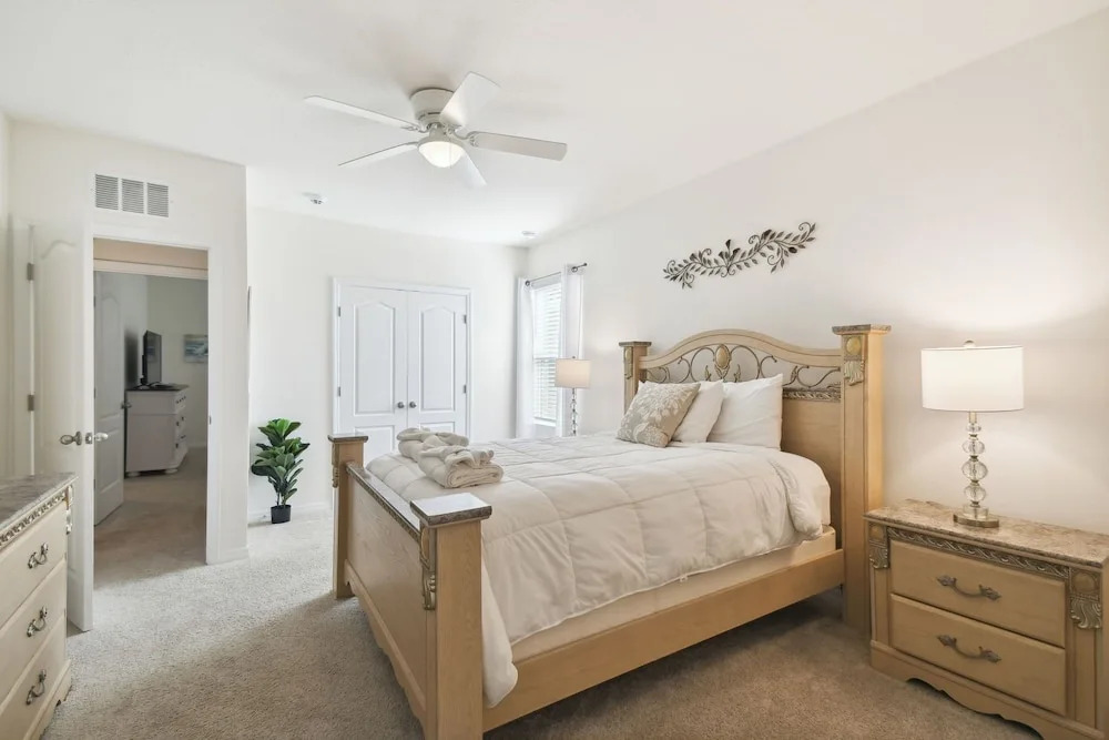 7704oml-solterra Resort 7 Bedroom Home by RedAwning