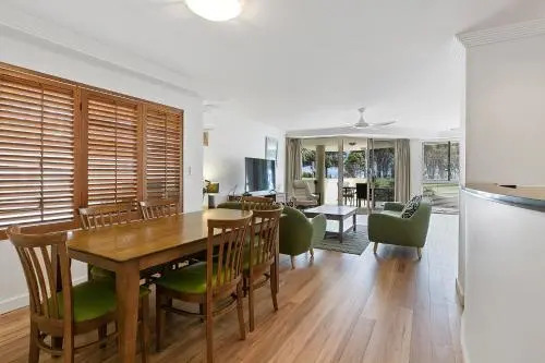 Waterview Beachside Apartment - Palms 2
