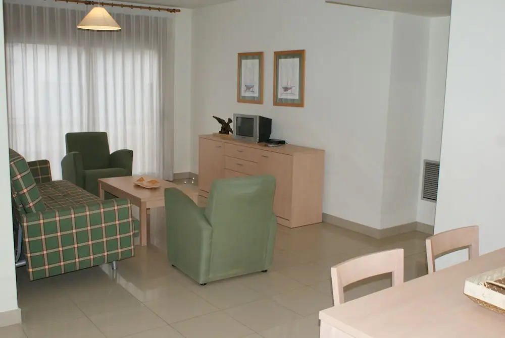 Apartment Enric Serra 1-5