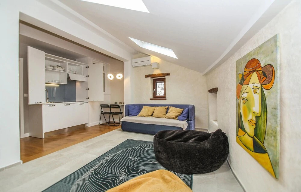Awesome Home in Bale With 3 Bedrooms and Wifi
