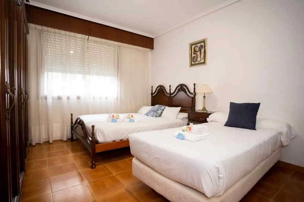 Turistiqa - Piso Carballo Ferrol Vutco01445