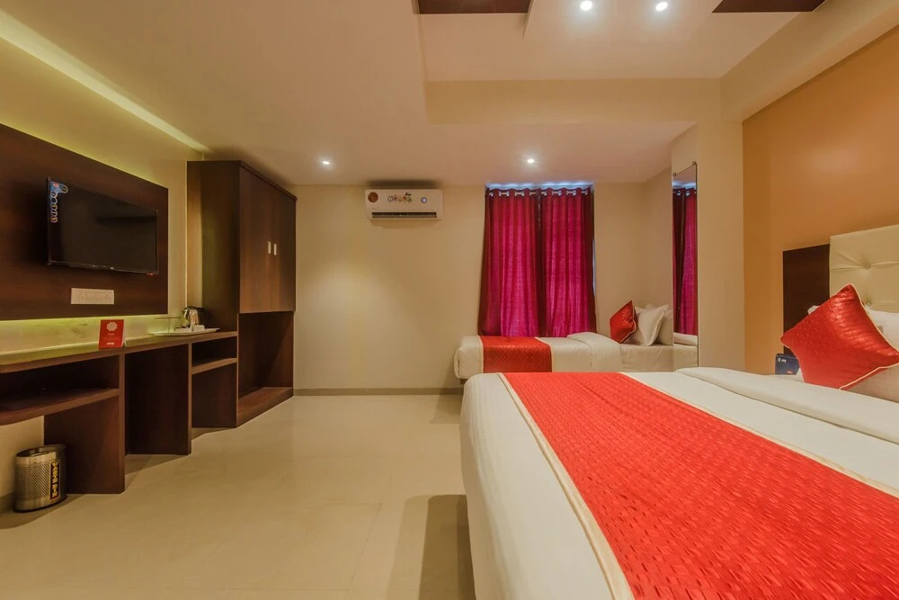 OYO 10019 Malad Residency