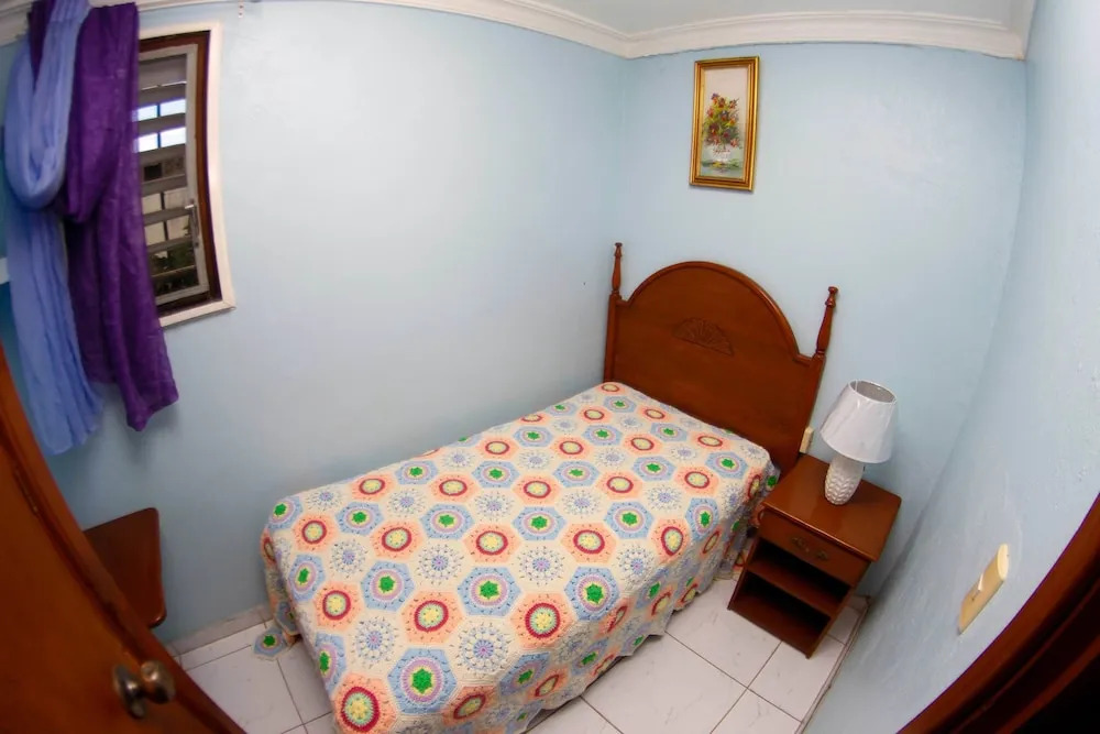 Apartamentos Hostal Cayuco Boramar
