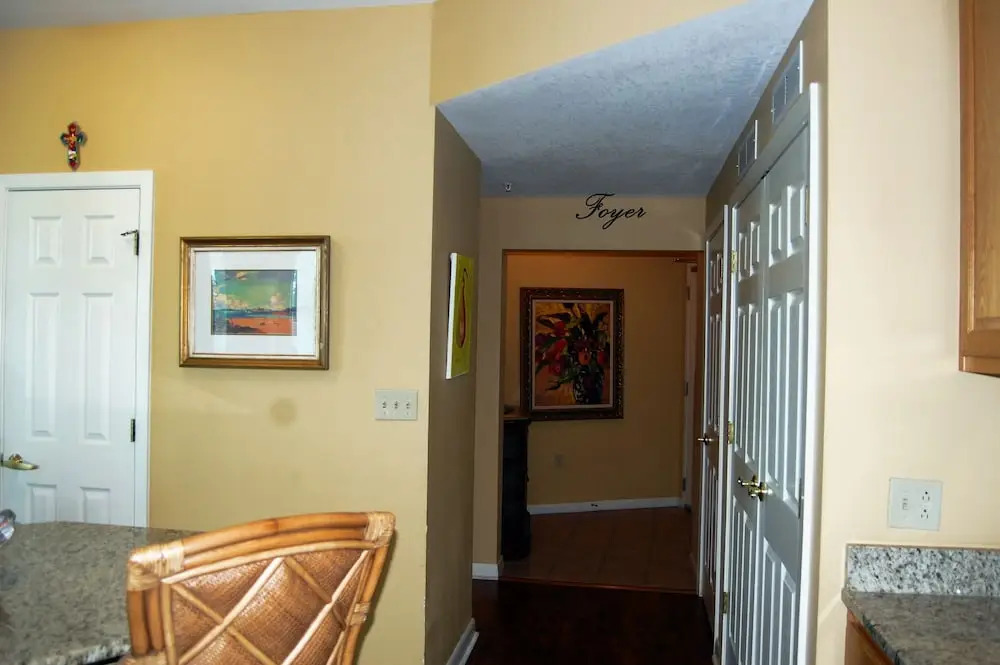 Legacy1-0608 3 Bedrooms 3 Bathrooms Condo