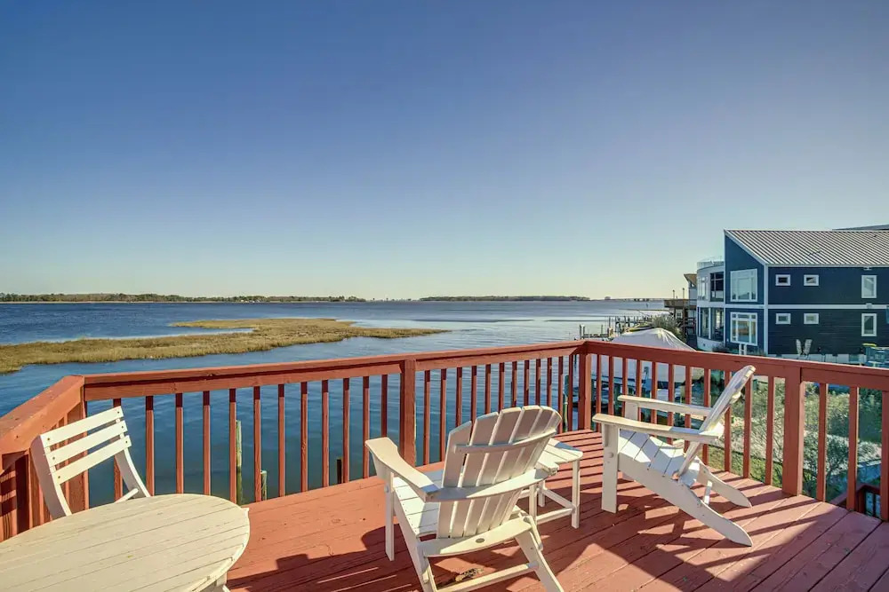 Boat Dock! Waterfront Group Getaway in Ocean Pines