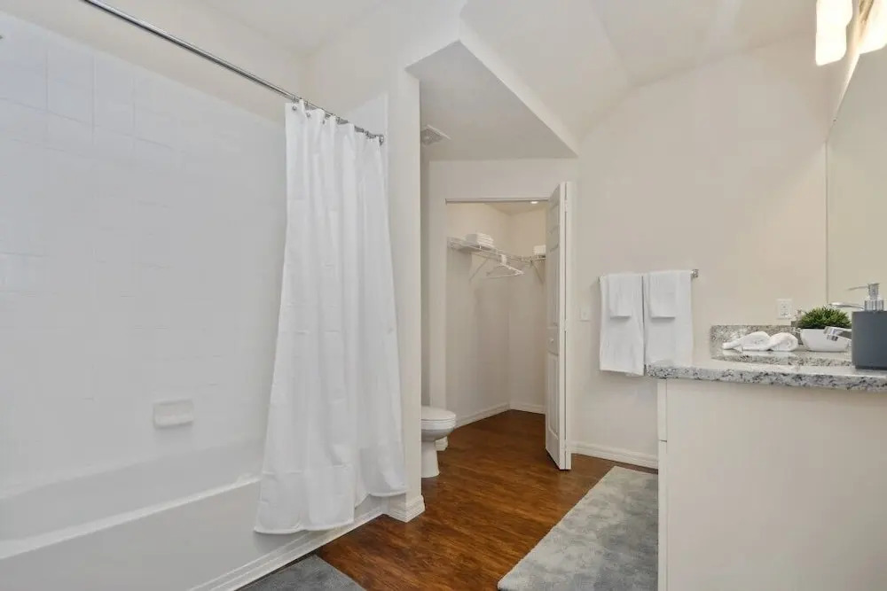 3 Bedroom Villa In The New West Lucaya Ge Townhouse