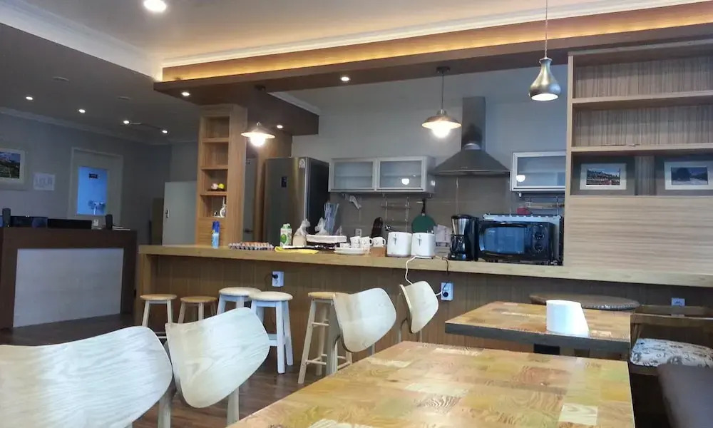 Bexco Hostel B&B