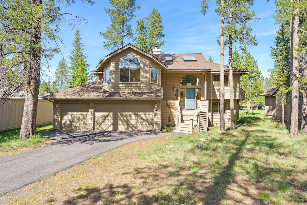 Sunriver Golf Views Hot Tub Escape