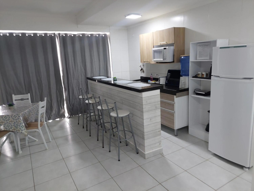 Ubatuba - Apartamento com Churrasqueira e Piscina