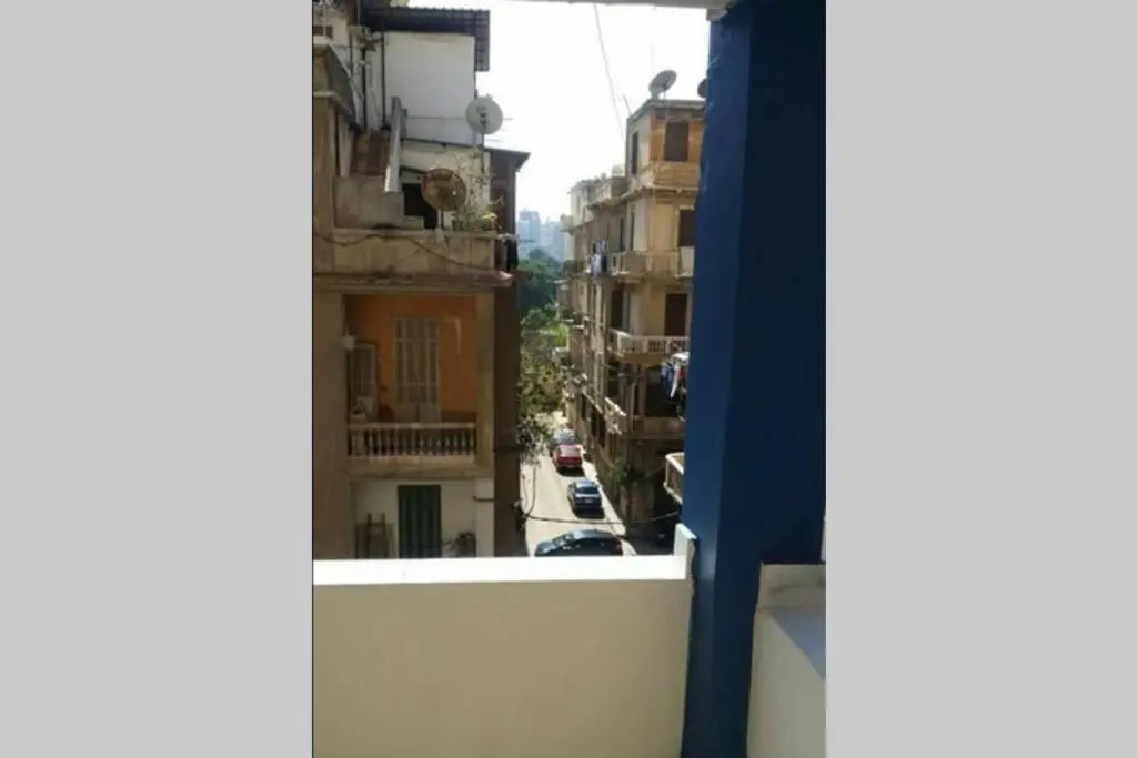 Sunny modern apartment with good internet, near from city center of Alexandria
