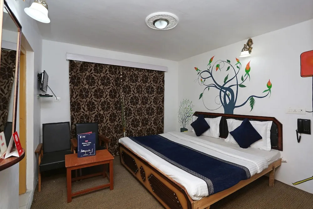 OYO 9083 Hotel New Tourist Palace
