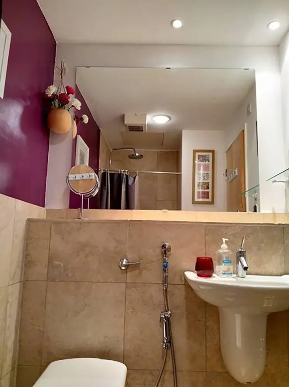 City Center Apartment - Superb Location