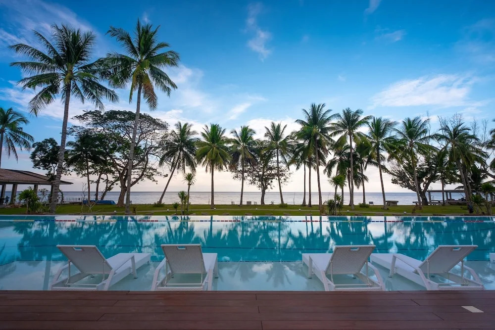 Nouveau Resort