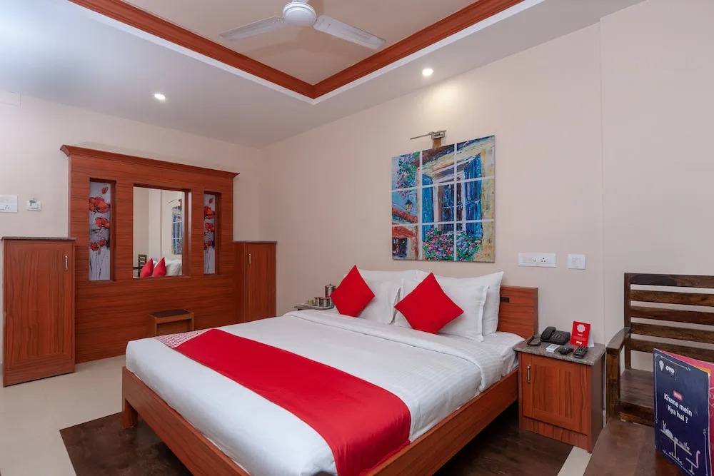 OYO 14872 Annamalai Residency