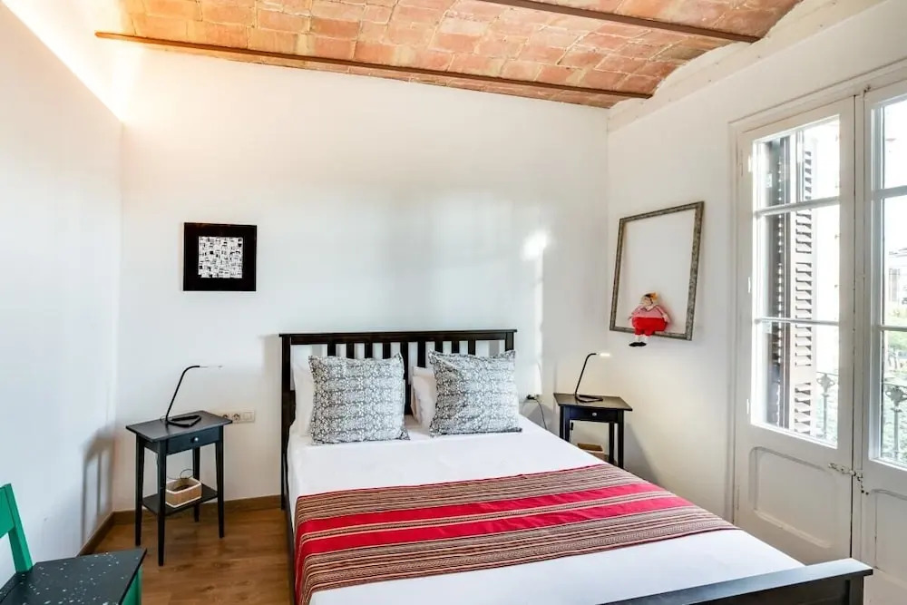 Designer 1 Bed Apartment near Plaza España