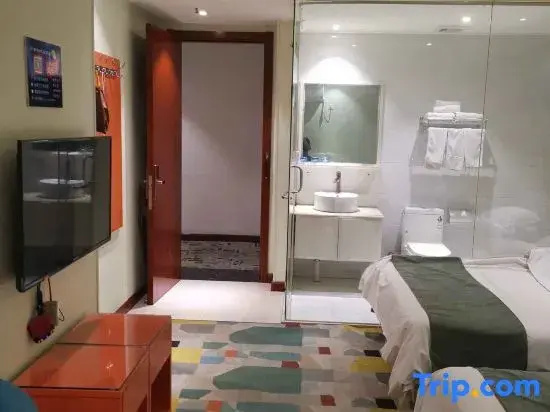 Zhengzhou Junyue Fashion Hotel (Yutong Company Huanghe Nursing College)