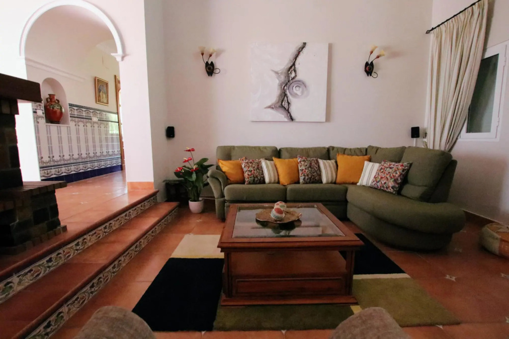 TESS Villa El Oasis