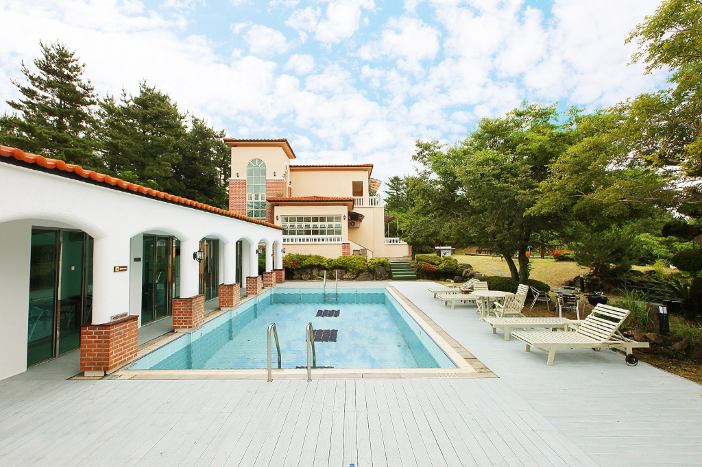Lavenders Pension (Pet friendly)