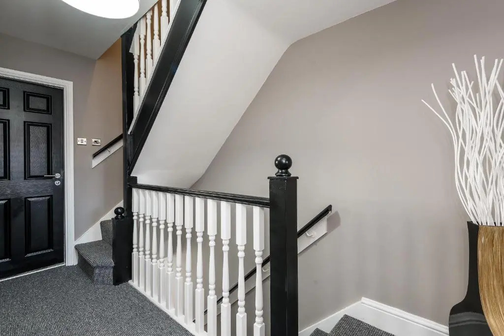 Air Host and Stay - Birchfield Lodge - Sleeps 10 Amazing spacious house
