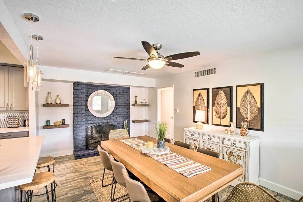 Pristine Escape ~ 2 Miles to Old Town Scottsdale!